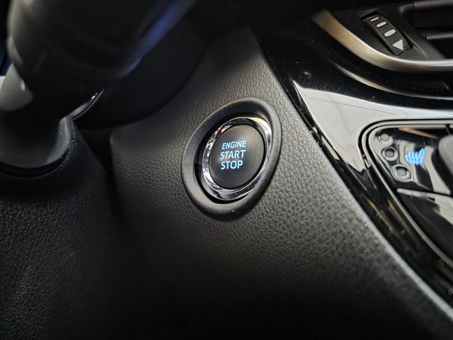 TOYOTA豐田 C-HR  第14張相片