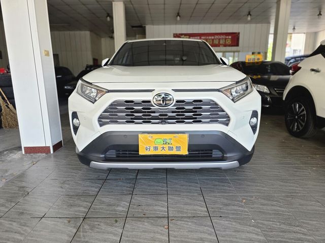 TOYOTA豐田 RAV4  第3張相片