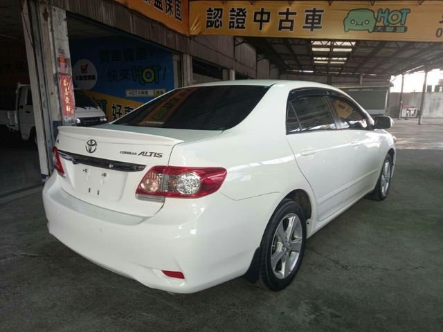 TOYOTA豐田 ALTIS  第2張相片