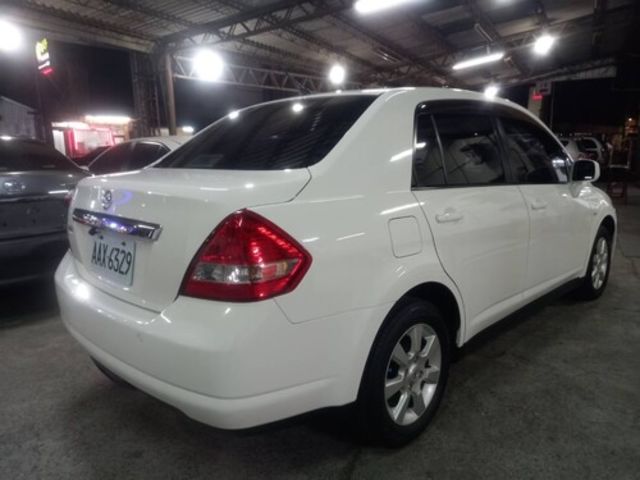 NISSAN日產 TIIDA  第2張相片