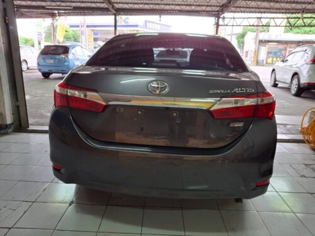 TOYOTA豐田 ALTIS  第4張相片
