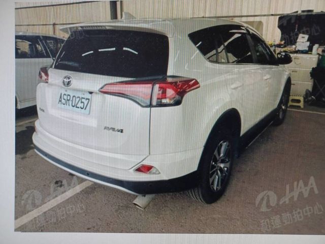 TOYOTA豐田 RAV4  第3張相片