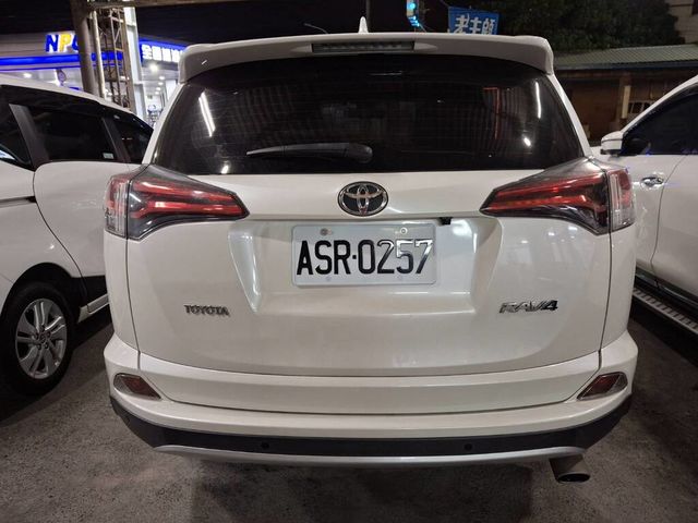 TOYOTA豐田 RAV4  第7張相片