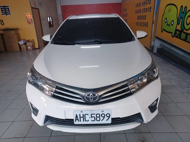 TOYOTA豐田 ALTIS  第3張相片