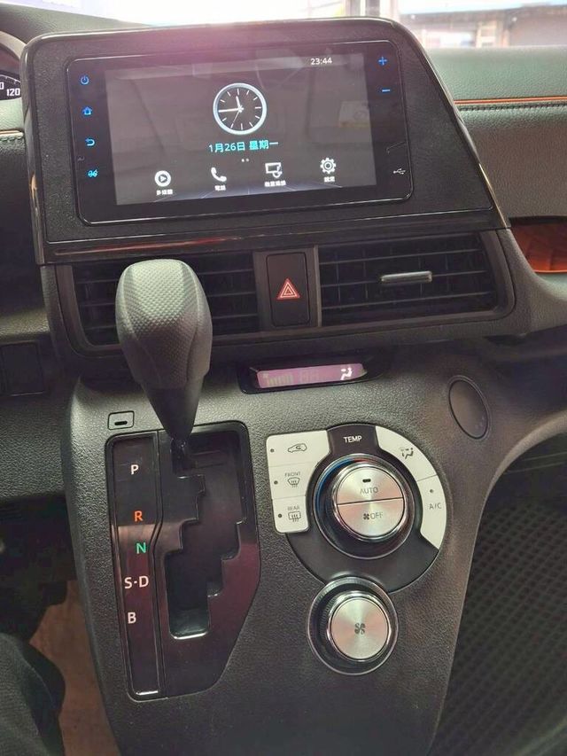 TOYOTA豐田 SIENTA  第9張相片