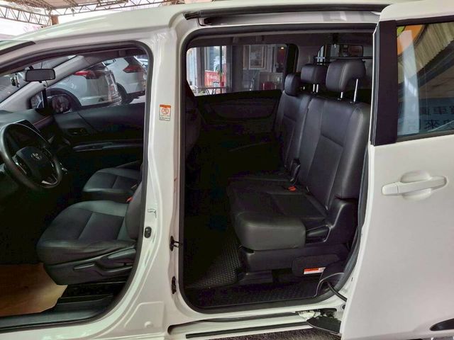 TOYOTA豐田 SIENTA  第13張相片