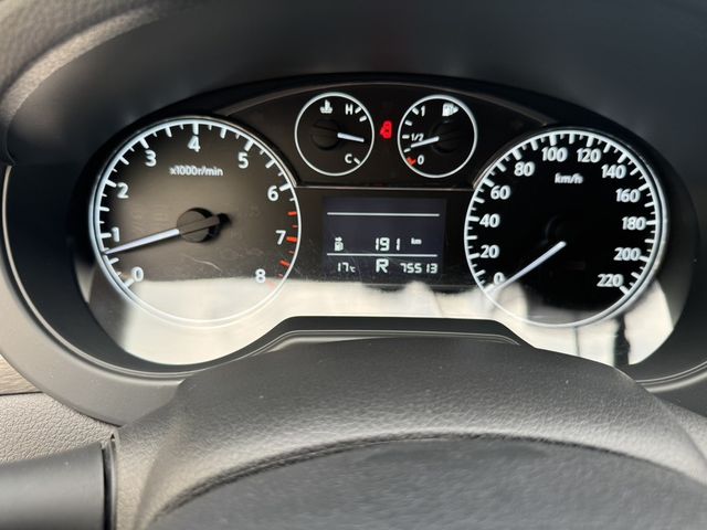 NISSAN日產 TIIDA  第10張相片