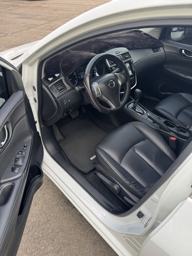 NISSAN日產 TIIDA  第12張相片