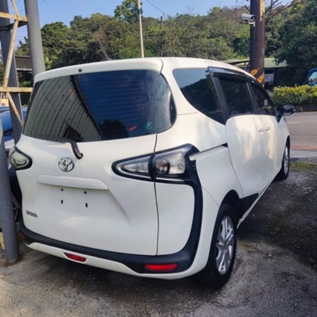 TOYOTA豐田 SIENTA  第2張相片