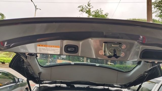 MITSUBISHI三菱 COLT PLUS  第11張相片