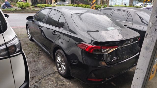 TOYOTA豐田 ALTIS  第4張相片