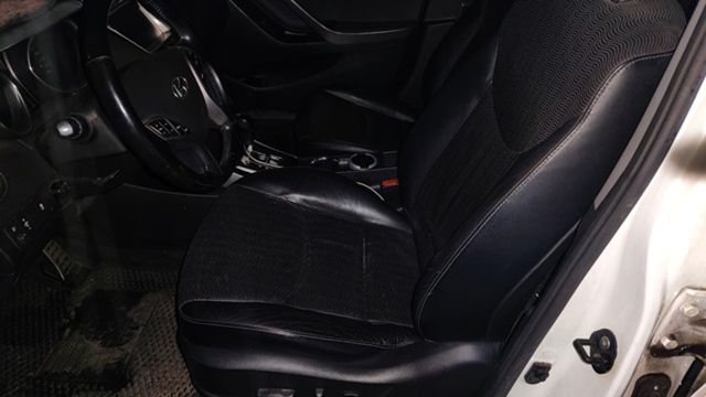 HYUNDAI現代 ELANTRA  第15張相片
