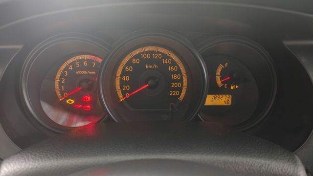 NISSAN日產 LIVINA  第8張相片