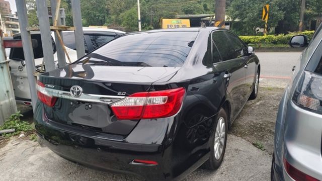 TOYOTA豐田 CAMRY  第2張相片