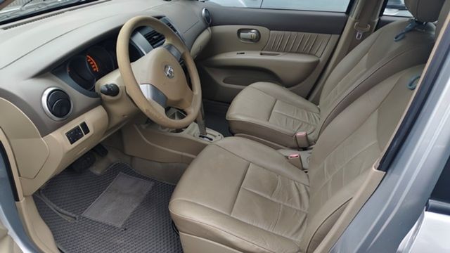 NISSAN日產 LIVINA  第5張相片