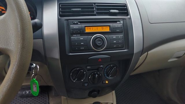 NISSAN日產 LIVINA  第9張相片