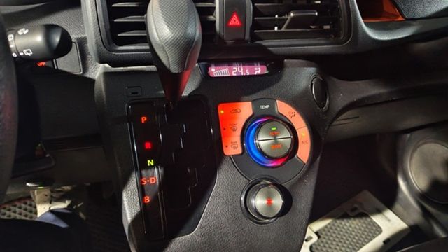 TOYOTA豐田 SIENTA  第9張相片