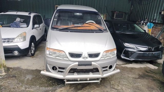 MITSUBISHI三菱 SPACE GEAR  第3張相片