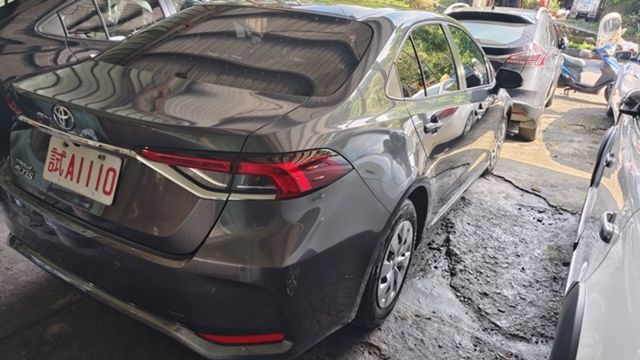 TOYOTA豐田 ALTIS  第2張相片