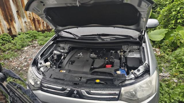 MITSUBISHI三菱 OUTLANDER  第10張相片