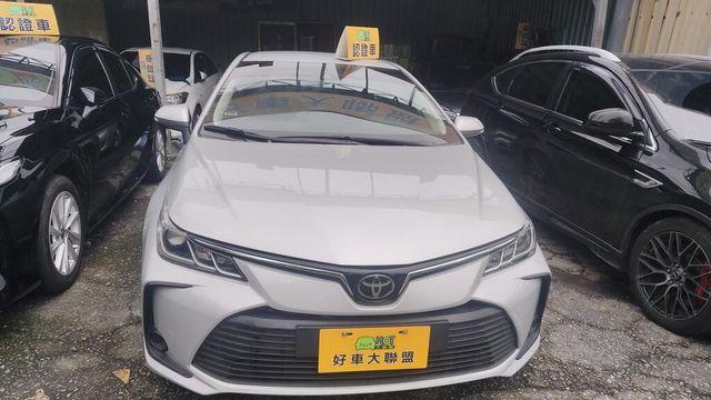 TOYOTA豐田 ALTIS  第3張相片