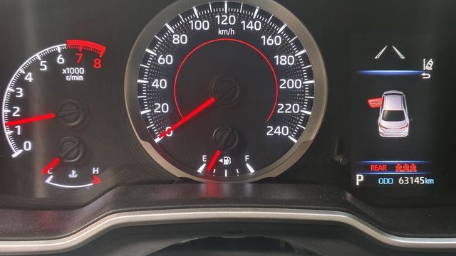 TOYOTA豐田 ALTIS  第7張相片