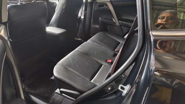 TOYOTA豐田 RAV4  第6張相片