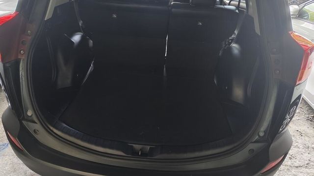 TOYOTA豐田 RAV4  第7張相片