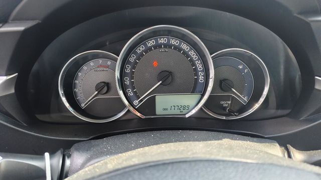 TOYOTA豐田 ALTIS  第6張相片