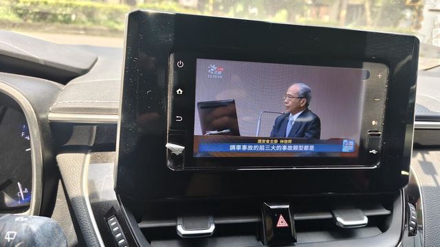 TOYOTA豐田 AURIS  第10張相片