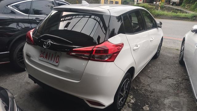 TOYOTA豐田 YARIS  第2張相片