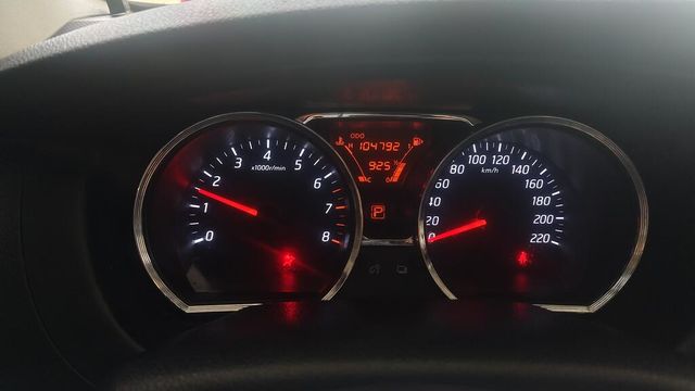 NISSAN日產 LIVINA  第8張相片