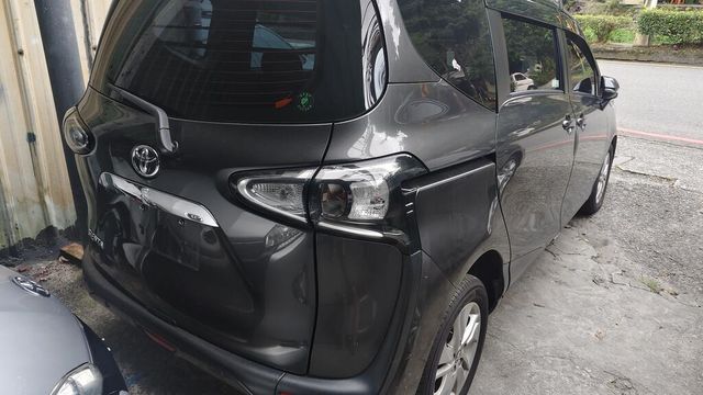 TOYOTA豐田 SIENTA  第3張相片