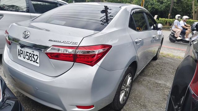 TOYOTA豐田 ALTIS  第3張相片