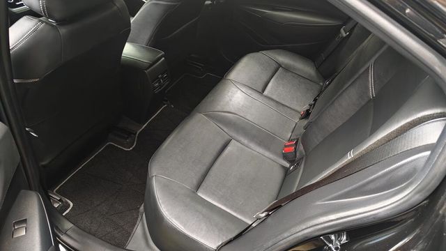 TOYOTA豐田 ALTIS  第6張相片