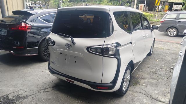TOYOTA豐田 SIENTA  第2張相片