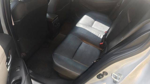 TOYOTA豐田 COROLLA ALTIS HYBRID  第5張相片