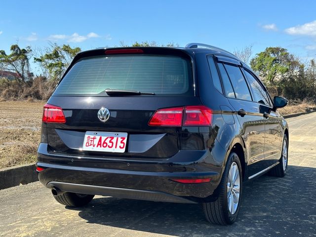 VOLKSWAGEN福斯 GOLF SPORTSVAN  第2張相片