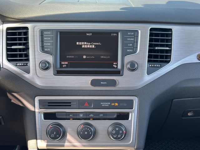 VOLKSWAGEN福斯 GOLF SPORTSVAN  第10張相片