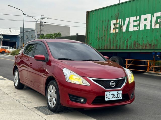 NISSAN日產 TIIDA  第3張相片