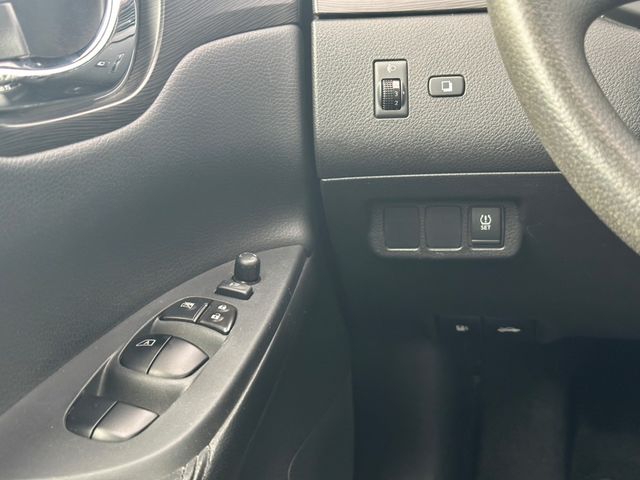 NISSAN日產 TIIDA  第11張相片
