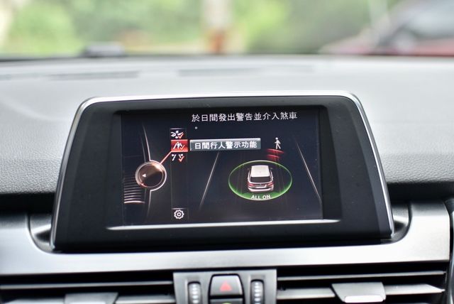 BMW寶馬 218I  第16張相片