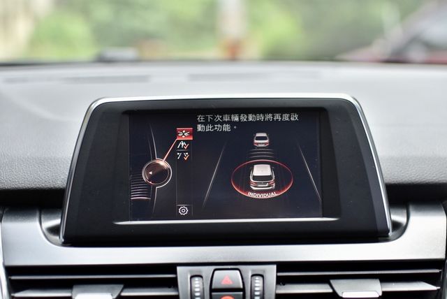 BMW寶馬 218I  第17張相片