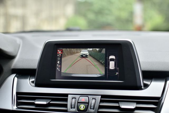 BMW寶馬 218I  第18張相片