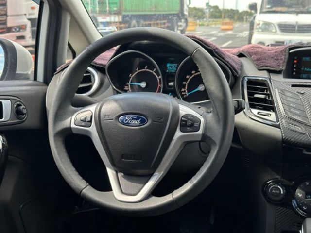 FORD福特 FIESTA  第8張相片