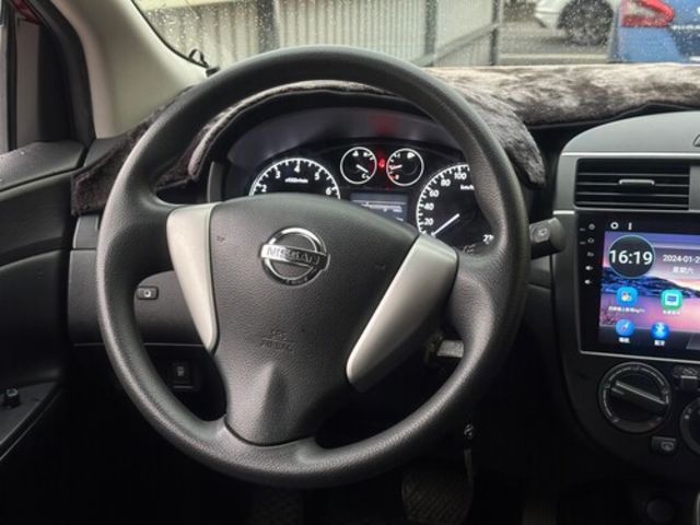 NISSAN日產 TIIDA  第9張相片