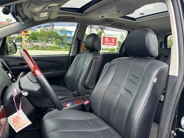 TOYOTA豐田 PREVIA  第10張相片