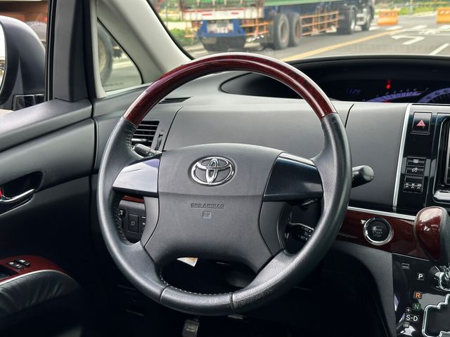 TOYOTA豐田 PREVIA  第12張相片