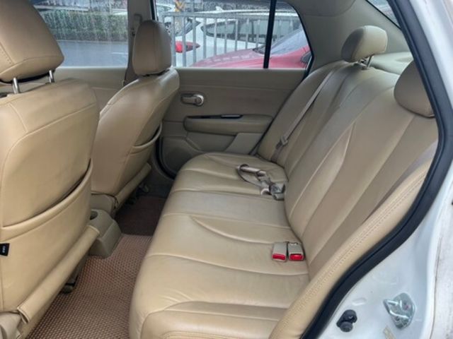 NISSAN日產 TIIDA  第6張相片