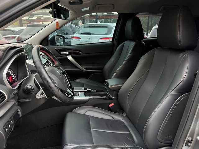 MITSUBISHI三菱 ECLIPSE  第5張相片